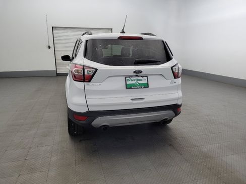Used 2018 Ford Escape SE w/ Ford Safe & Smart Package image 6