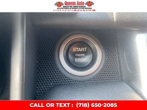 Used 2017 Land Rover Range Rover Sport SE image 34