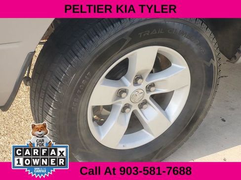 Used 2022 RAM 1500 Classic SLT image 8