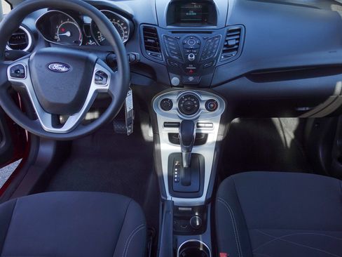 Used 2017 Ford Fiesta SE image 23