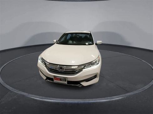 Used 2017 Honda Accord Sport Special Edition image 3