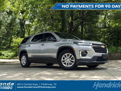 Used 2023 Chevrolet Traverse LS
