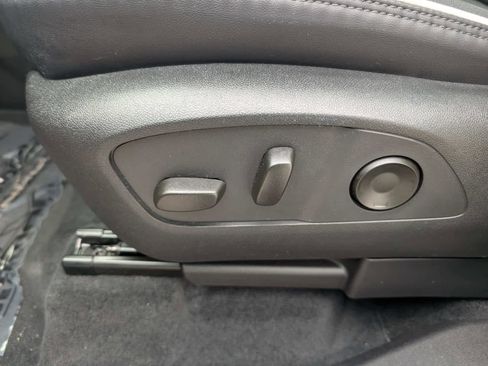 Certified 2024 GMC Acadia Denali image 23