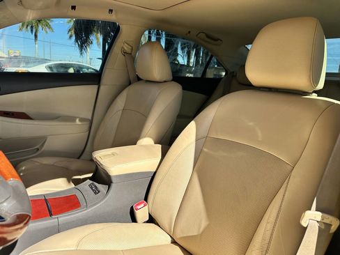 Used 2007 Lexus ES 350 w/ Premium Pkg image 12