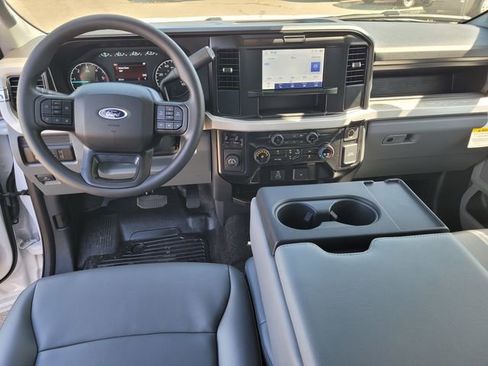 New 2026 Ford F350 XL w/ XL Chrome Package RWD image 7