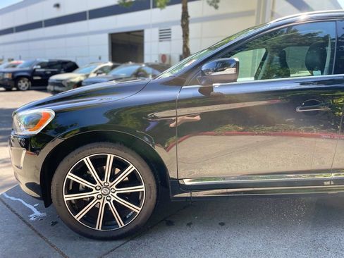 Used 2017 Volvo XC60 T6 Inscription w/ Climate Package AWD/4WD image 7