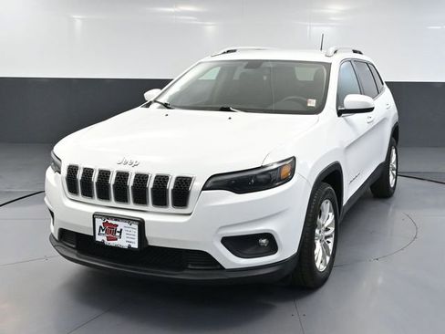 Used 2019 Jeep Cherokee Latitude w/ Popular Appearance Group image 12