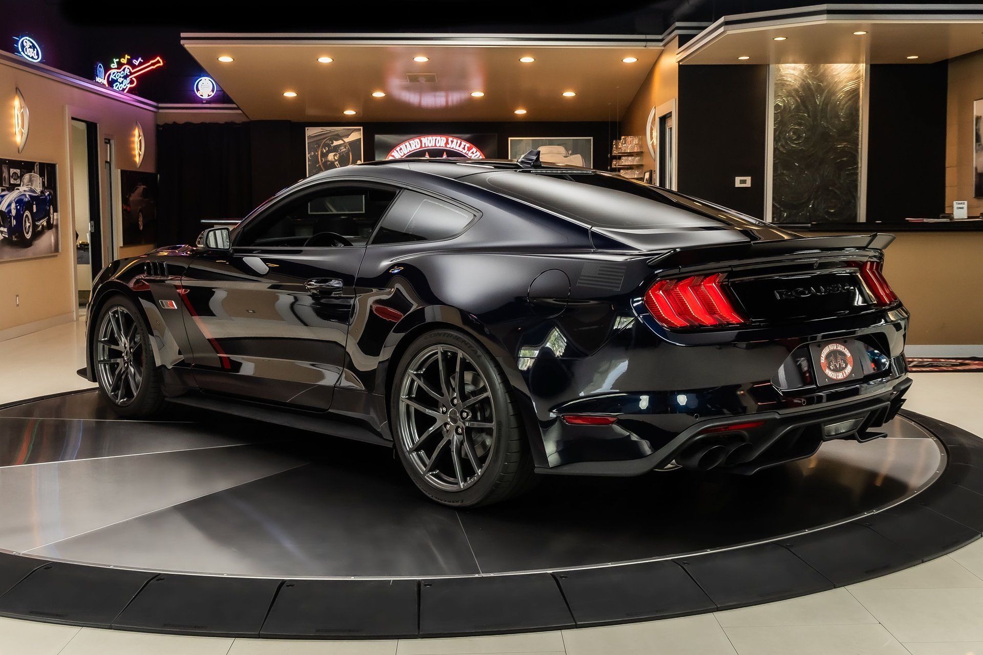 Used 2021 Ford Mustang GT Premium w/ GT Performance Package RWD image 16