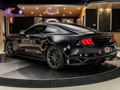 Used 2021 Ford Mustang GT Premium w/ GT Performance Package RWD image 16