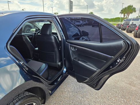 Used 2019 Toyota Corolla SE FWD image 16