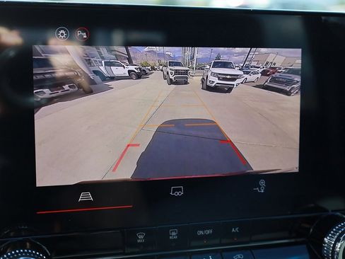 New 2026 GMC Canyon Elevation image 16