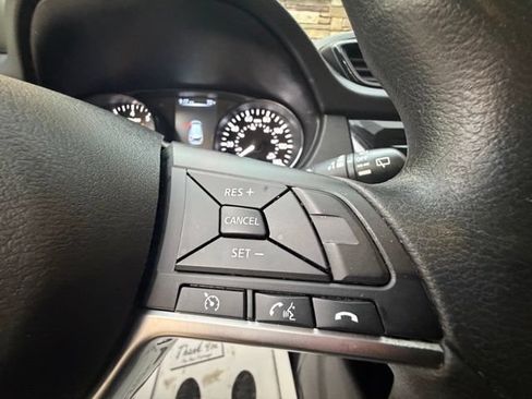 Used 2017 Nissan Rogue S w/ S Appearance Package AWD/4WD image 26