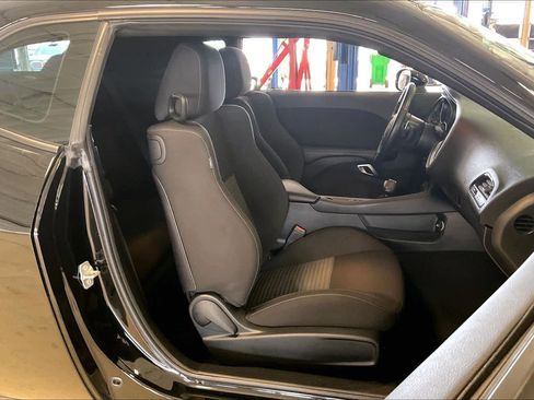 Used 2023 Dodge Challenger R/T w/ Blacktop Package image 8