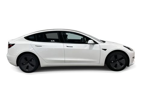 Certified 2023 Tesla Model 3 Standard Range RWD image 7