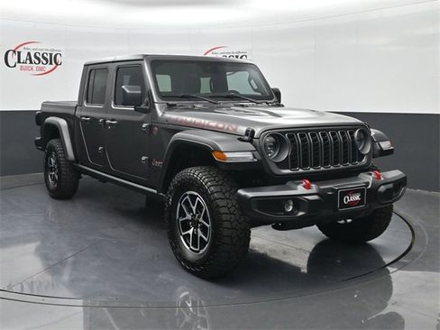 Used 2025 Jeep Gladiator Rubicon w/ Convenience Group image 5