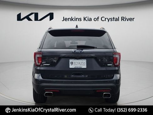 Used 2017 Ford Explorer Sport w/ Equipment Group 401A AWD/4WD image 8