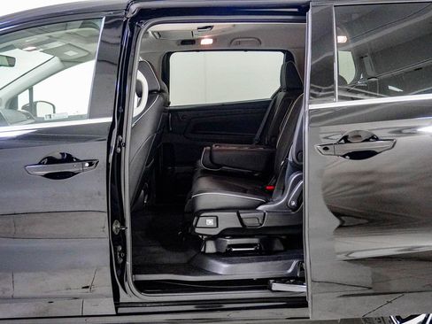 Certified 2026 Honda Odyssey Elite image 40