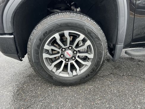 Used 2021 GMC Sierra 1500 AT4 w/ Technology Package image 12