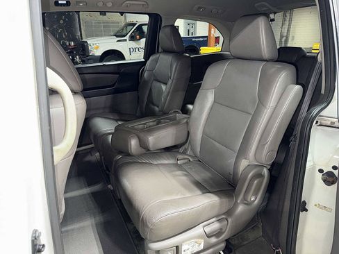 Used 2016 Honda Odyssey EX-L image 17