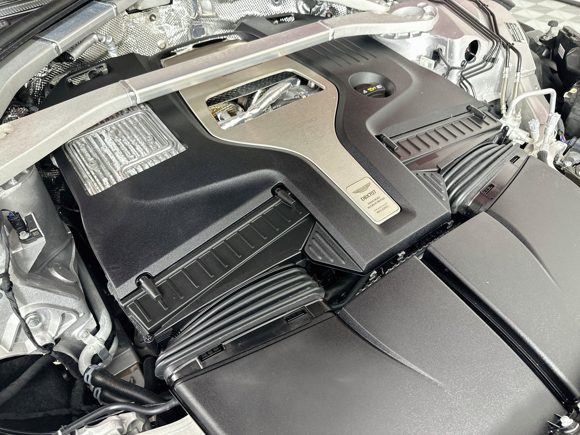 Used 2025 Aston Martin DBX 707 AWD/4WD image 32
