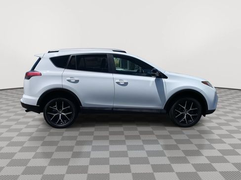 Used 2017 Toyota RAV4 SE AWD/4WD image 8