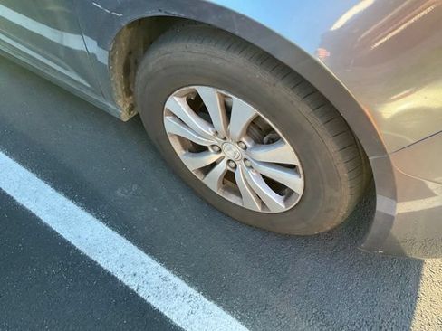 Used 2015 Honda Odyssey EX-L image 2