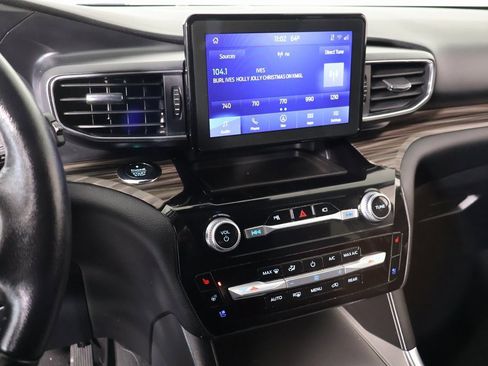 Used 2021 Ford Explorer Limited image 5