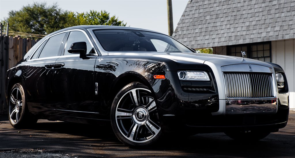 Used 2014 Rolls-Royce Ghost RWD image 5