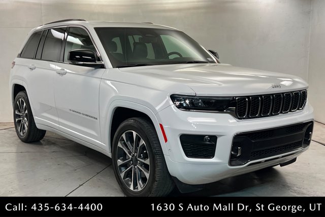Used 2024 Jeep Grand Cherokee Overland w/ Luxury Tech Group IV AWD/4WD image 7