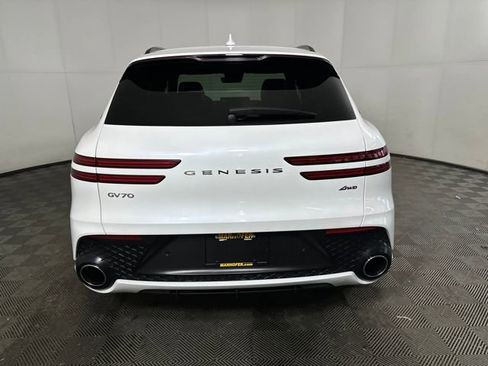 Used 2023 Genesis GV70 2.5T w/ Sport Prestige Package image 4