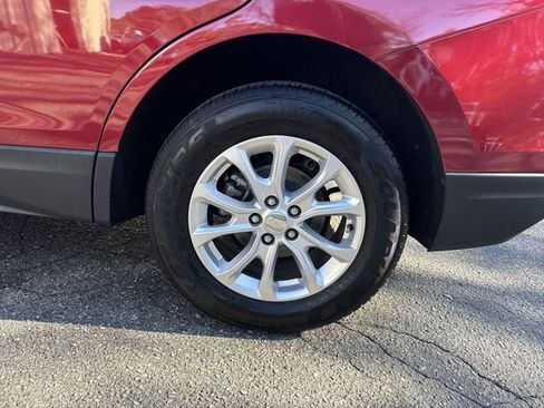 Used 2020 Chevrolet Equinox LT w/ Driver Convenience Package image 32