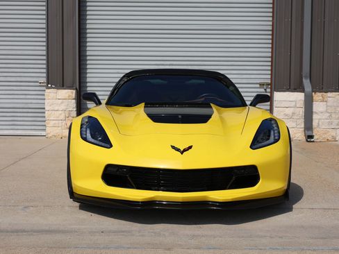 Used 2016 Chevrolet Corvette Z06 w/ 2LZ Preferred Equipment Group image 11