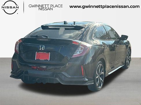 Used 2017 Honda Civic Sport image 5