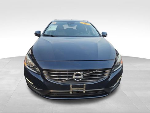 Used 2015 Volvo V60 T5 Premier image 9