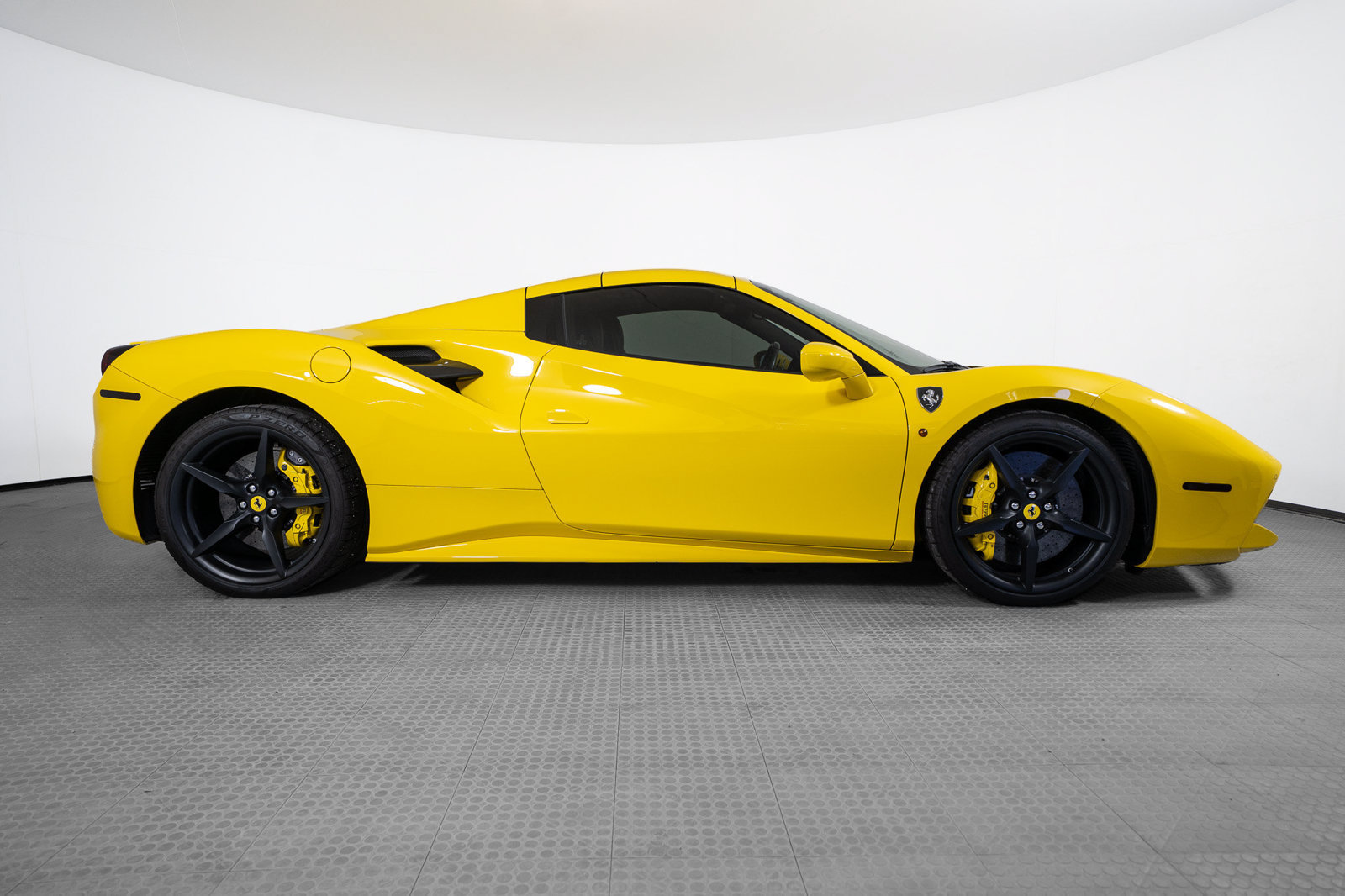 Certified 2018 Ferrari 488 Spider RWD image 43