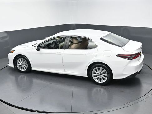 Used 2023 Toyota Camry LE FWD image 42