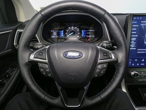 Used 2024 Ford Edge SEL w/ Convenience Package image 29