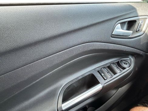 Used 2016 Ford Escape SE AWD/4WD image 28