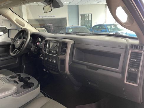 Used 2015 RAM 1500 Express image 32