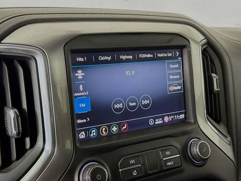 Used 2020 Chevrolet Silverado 1500 LT Trail Boss image 16