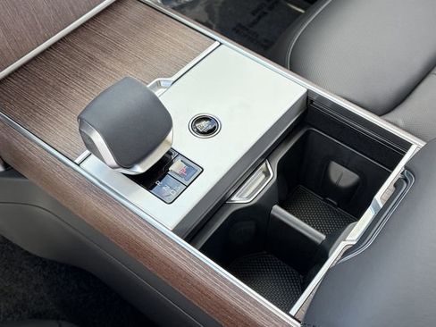 New 2026 Land Rover Range Rover SE AWD/4WD image 9