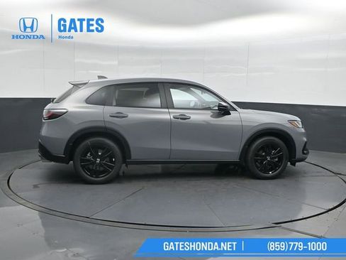 New 2026 Honda HR-V Sport image 3