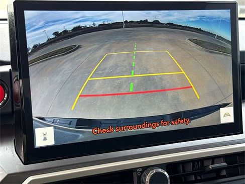 Used 2025 Toyota Tacoma TRD Sport image 28