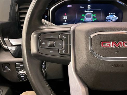 Used 2024 GMC Sierra 1500 SLT AWD/4WD image 17