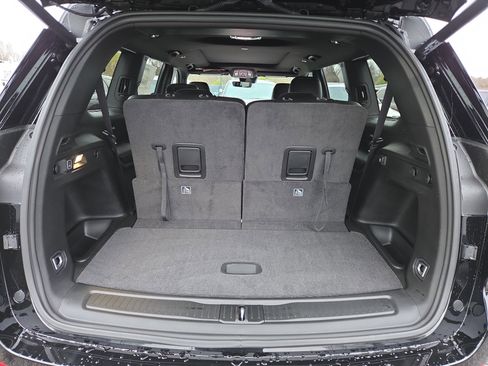 New 2025 Jeep Grand Cherokee L Limited w/ Trailer Tow Package image 9