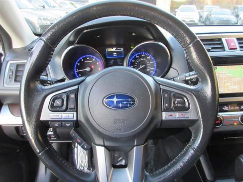 Used 2017 Subaru Outback 2.5i Limited AWD/4WD image 14