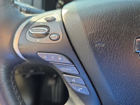 Used 2020 Nissan Pathfinder SV FWD image 24