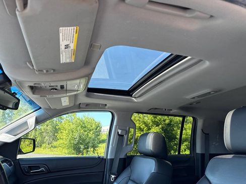 Used 2018 Chevrolet Suburban LT AWD/4WD image 20