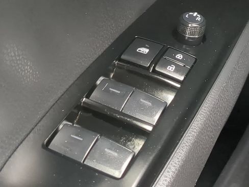 Used 2026 Toyota Camry LE FWD image 20