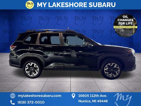 Certified 2025 Subaru Forester Premium AWD/4WD image 12